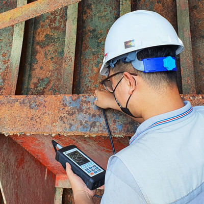 A1270 EMAT - thickness gauge for couplant-free operation